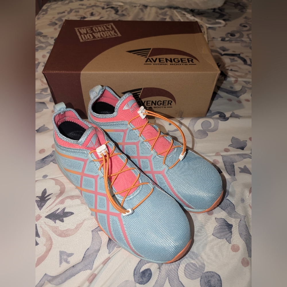 Avenger Women's Work Boots